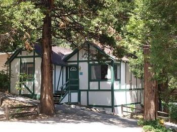 Arrowhead Ranch Hotel Lake Arrowhead Exterior photo